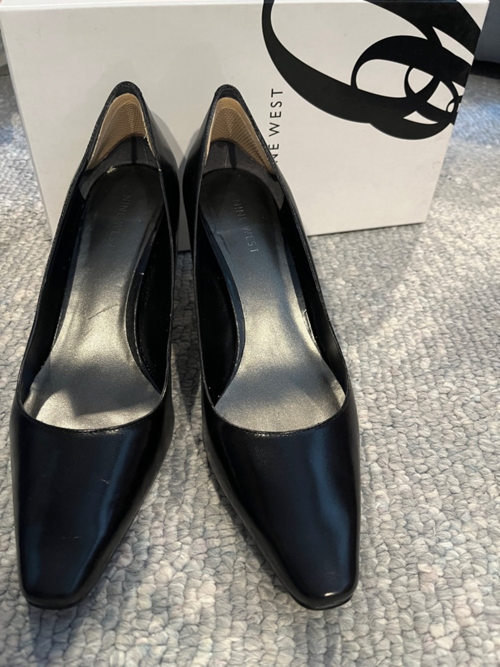 Nine West Black Leather Pointed Pumps